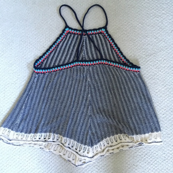 cross-back, crochet knit tunic - Picture 3 of 8